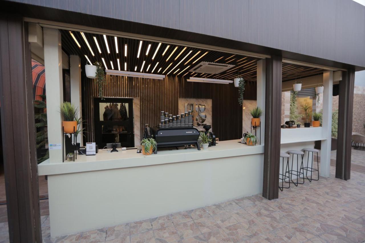 Broad Almkan Apart Hotel ターイフ エクステリア 写真